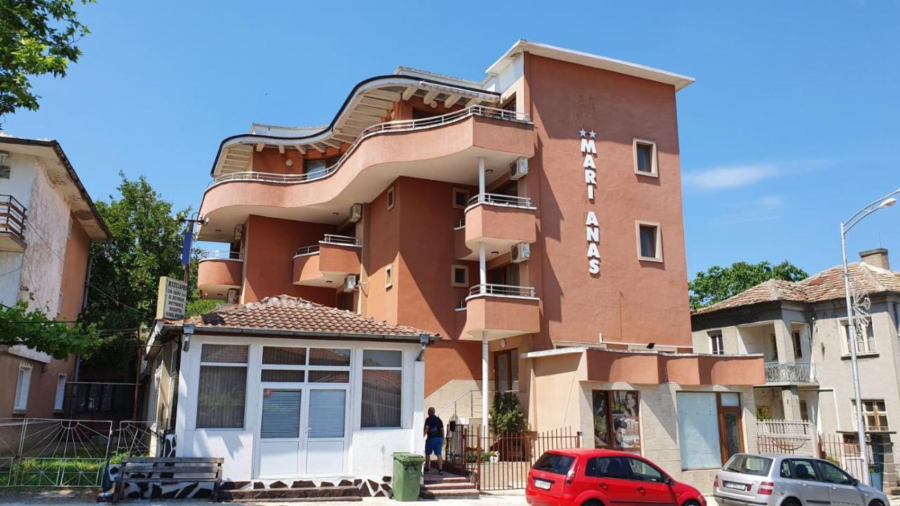 Marianas Guesthouse Obzor Luaran gambar