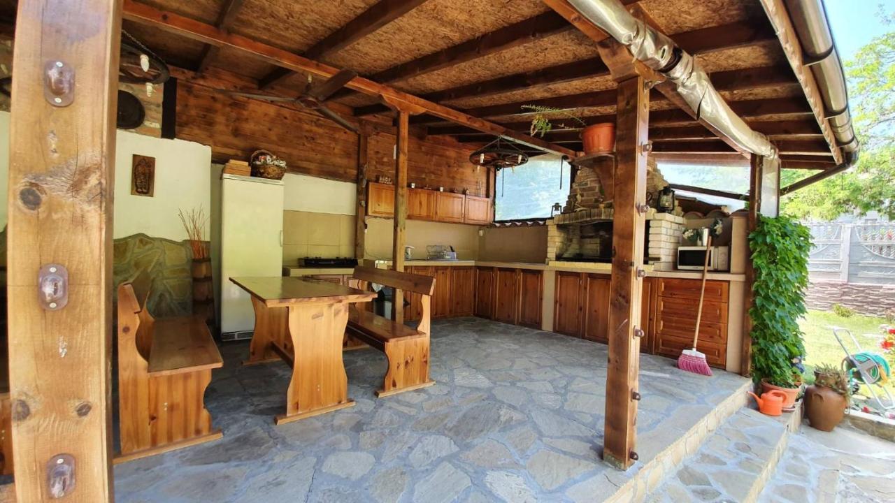 Marianas Guesthouse Obzor Luaran gambar