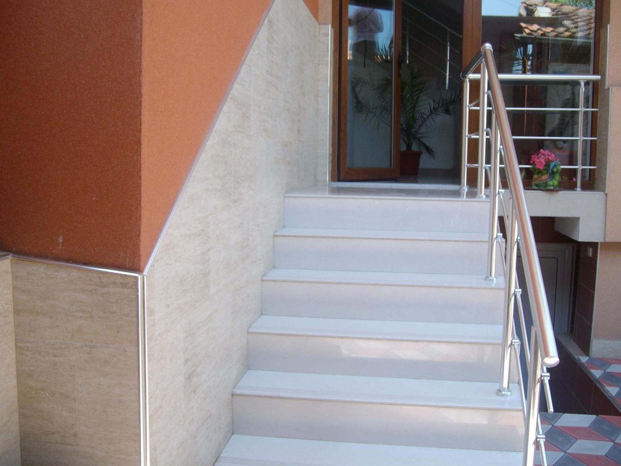 Marianas Guesthouse Obzor Luaran gambar