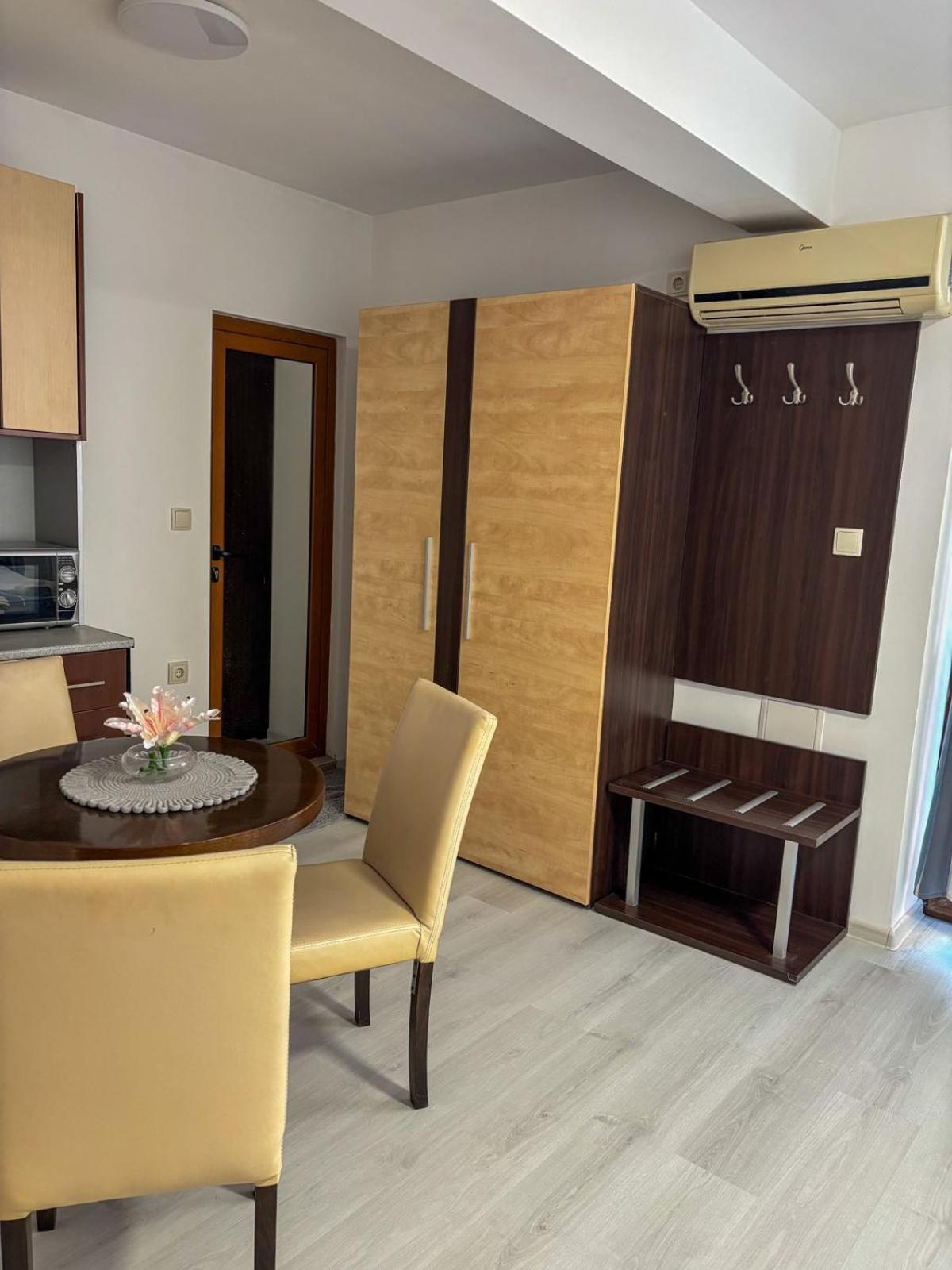 Marianas Guesthouse Obzor Luaran gambar