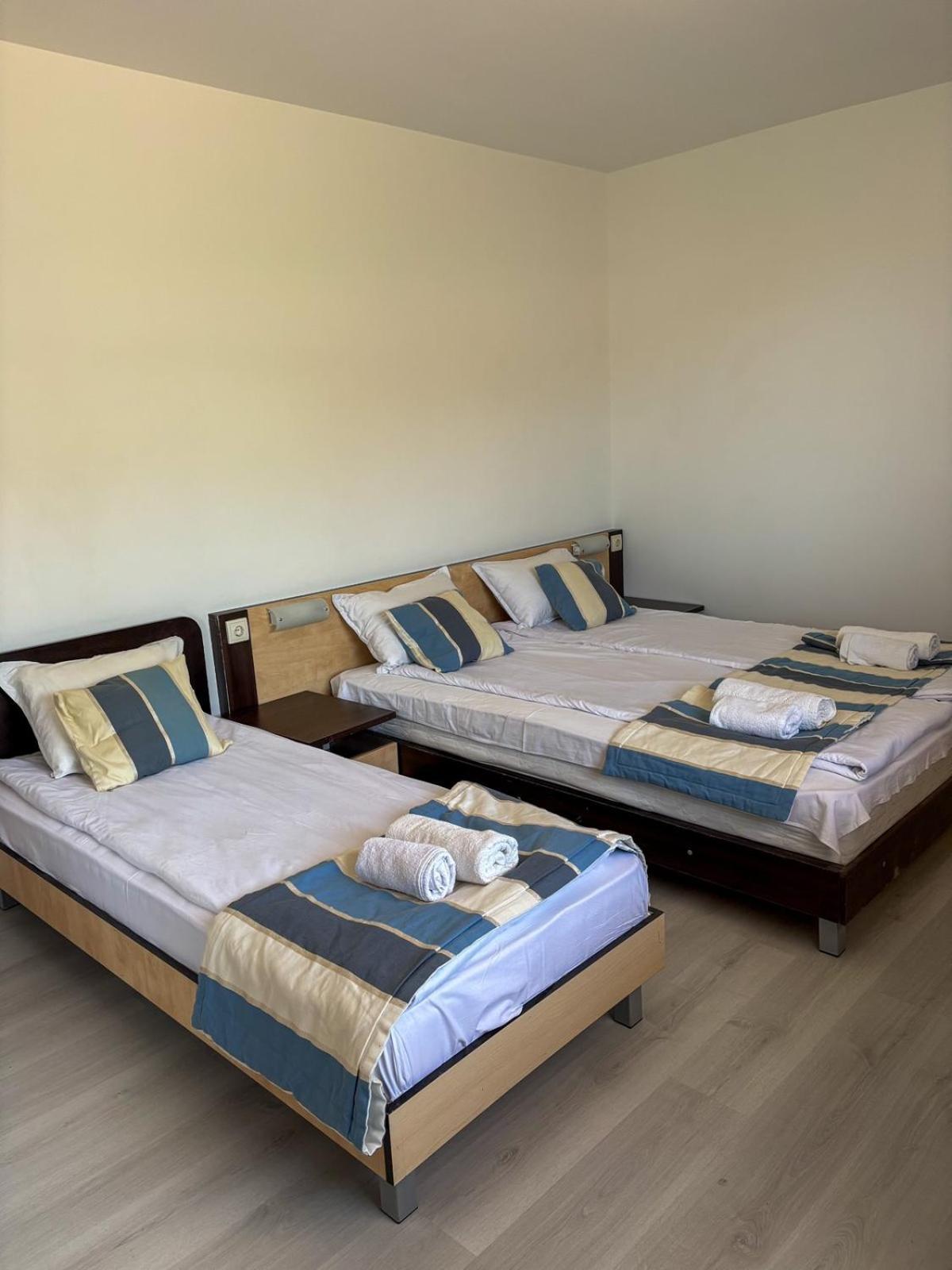 Marianas Guesthouse Obzor Luaran gambar
