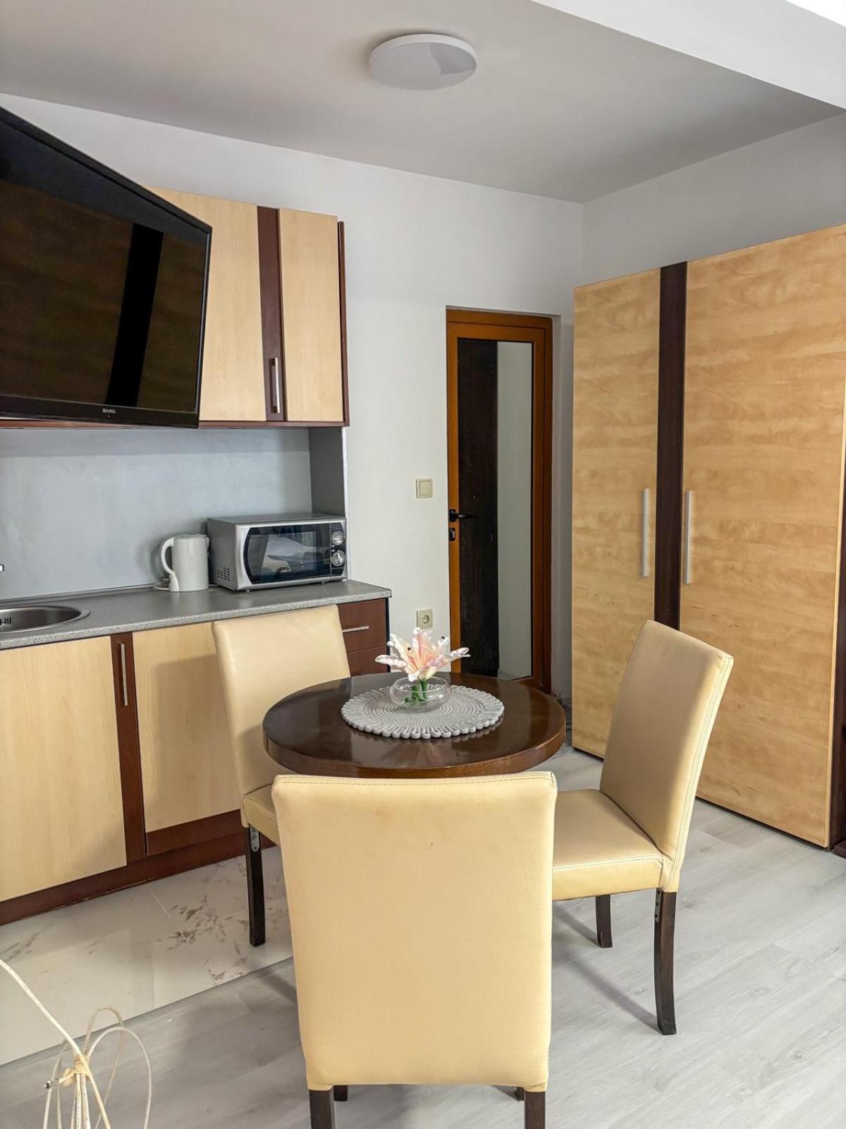 Marianas Guesthouse Obzor Luaran gambar