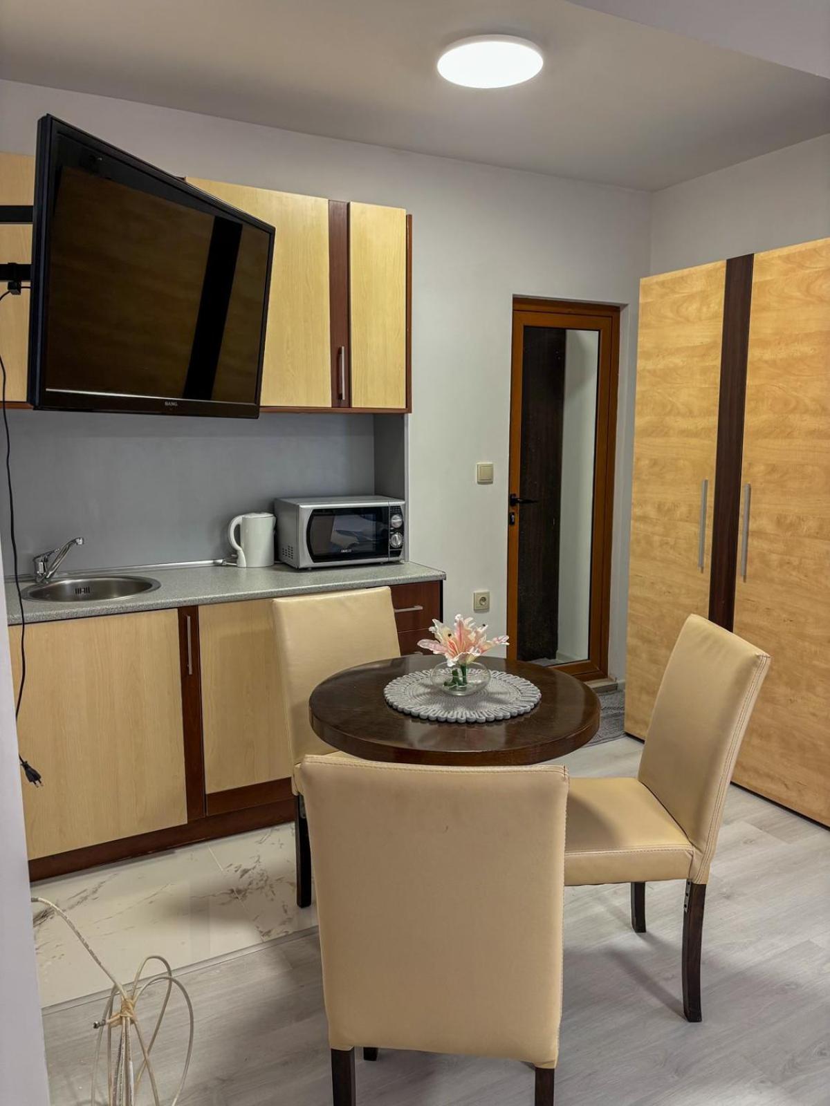 Marianas Guesthouse Obzor Luaran gambar