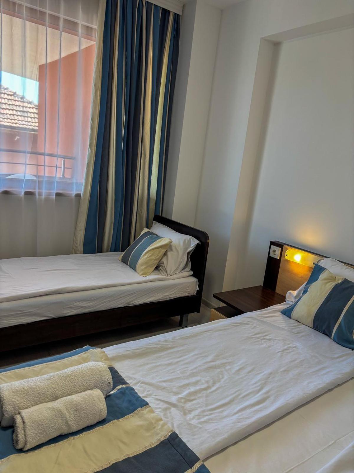 Marianas Guesthouse Obzor Luaran gambar